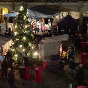 Navštivte během prvního adventního víkendu Senát